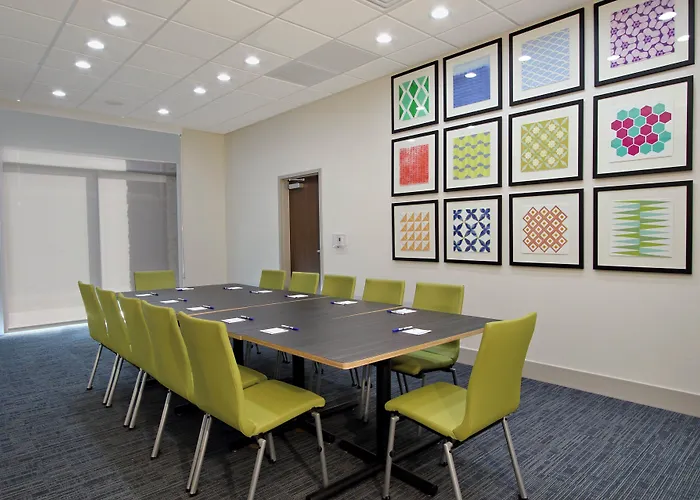 Holiday Inn Express & Suites - Brookshire - Katy Freeway By Ihg